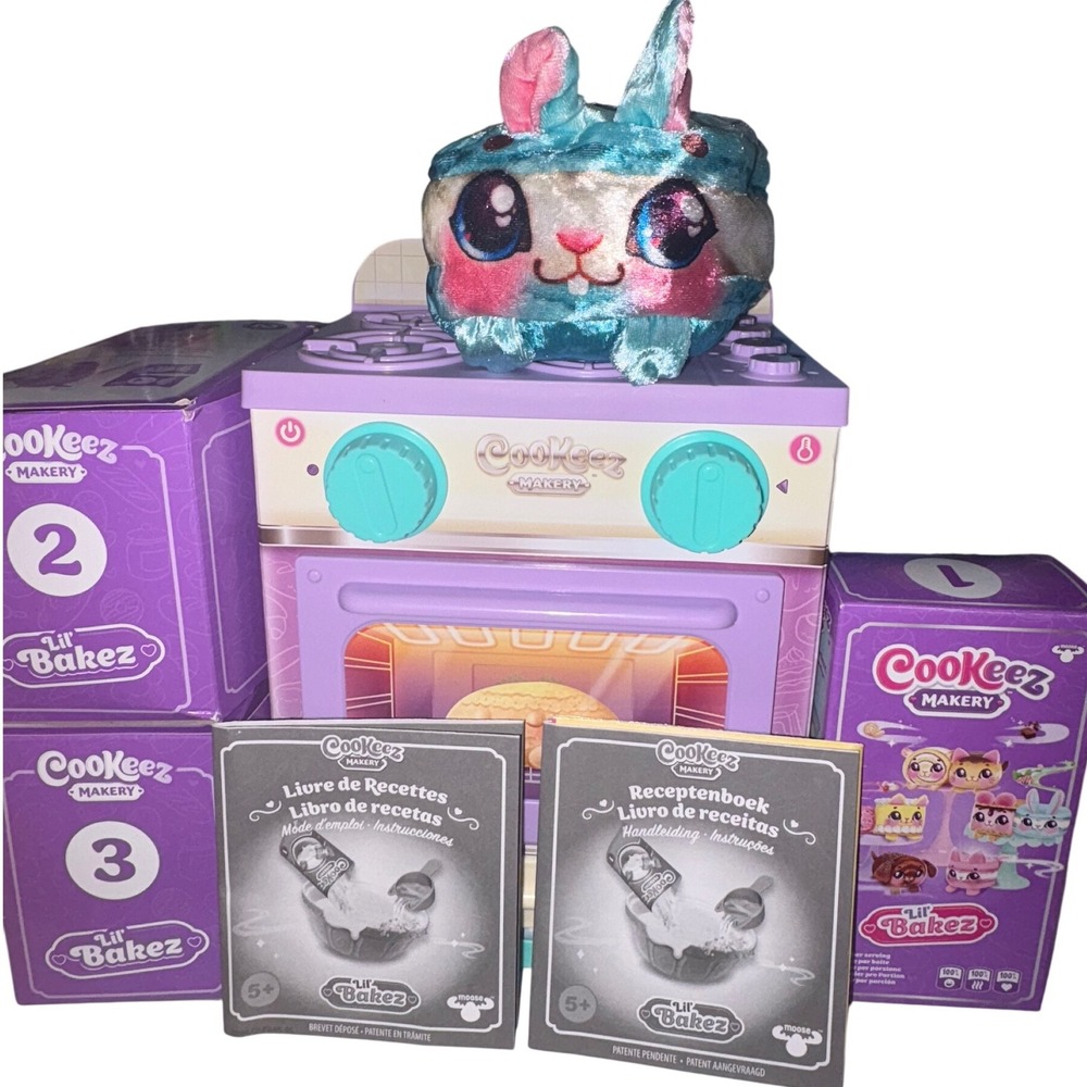 Cookeez Makery‎ Lil' Bakez Oven Playset + 3 Plush Toys & Boxes – Complete Bundle